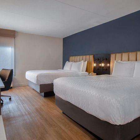 Best Western Plus Meadowlands Secaucus Esterno foto