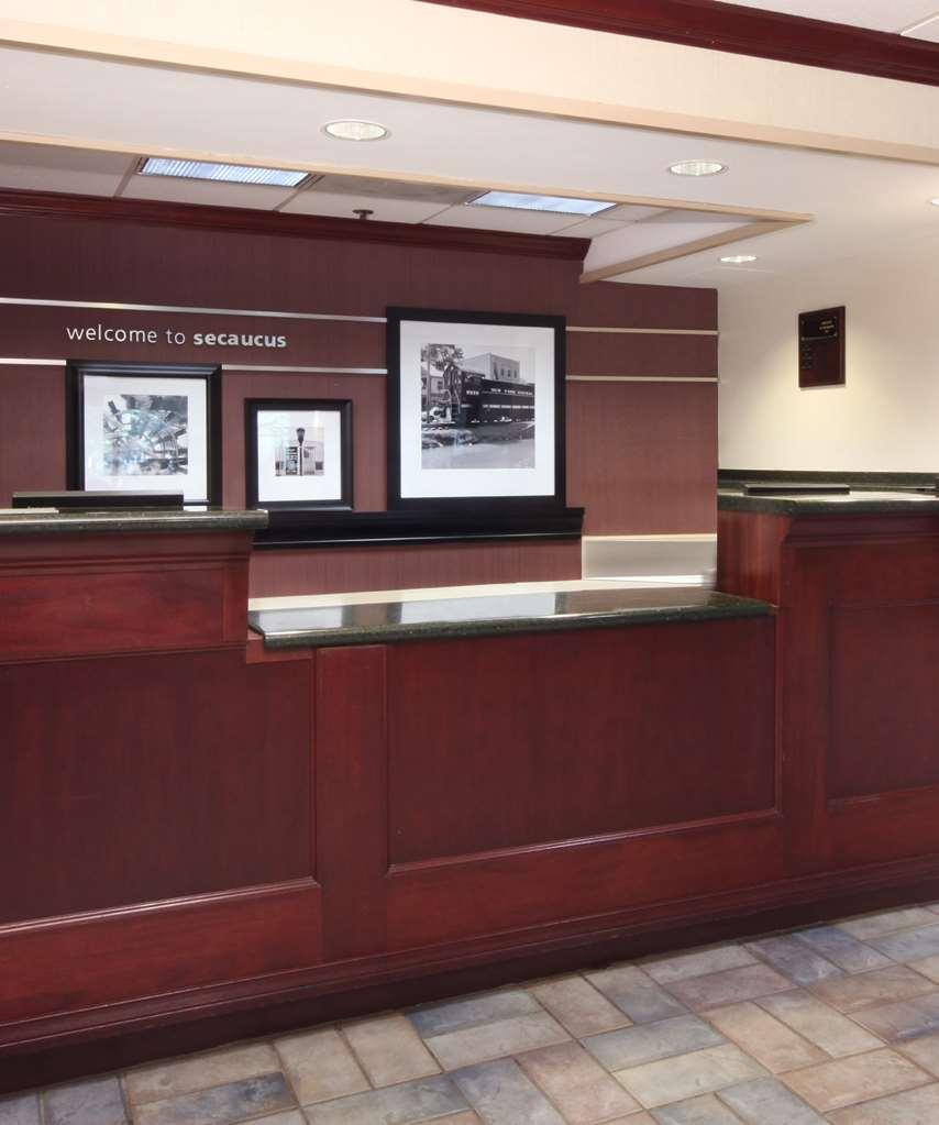 Best Western Plus Meadowlands Secaucus Esterno foto