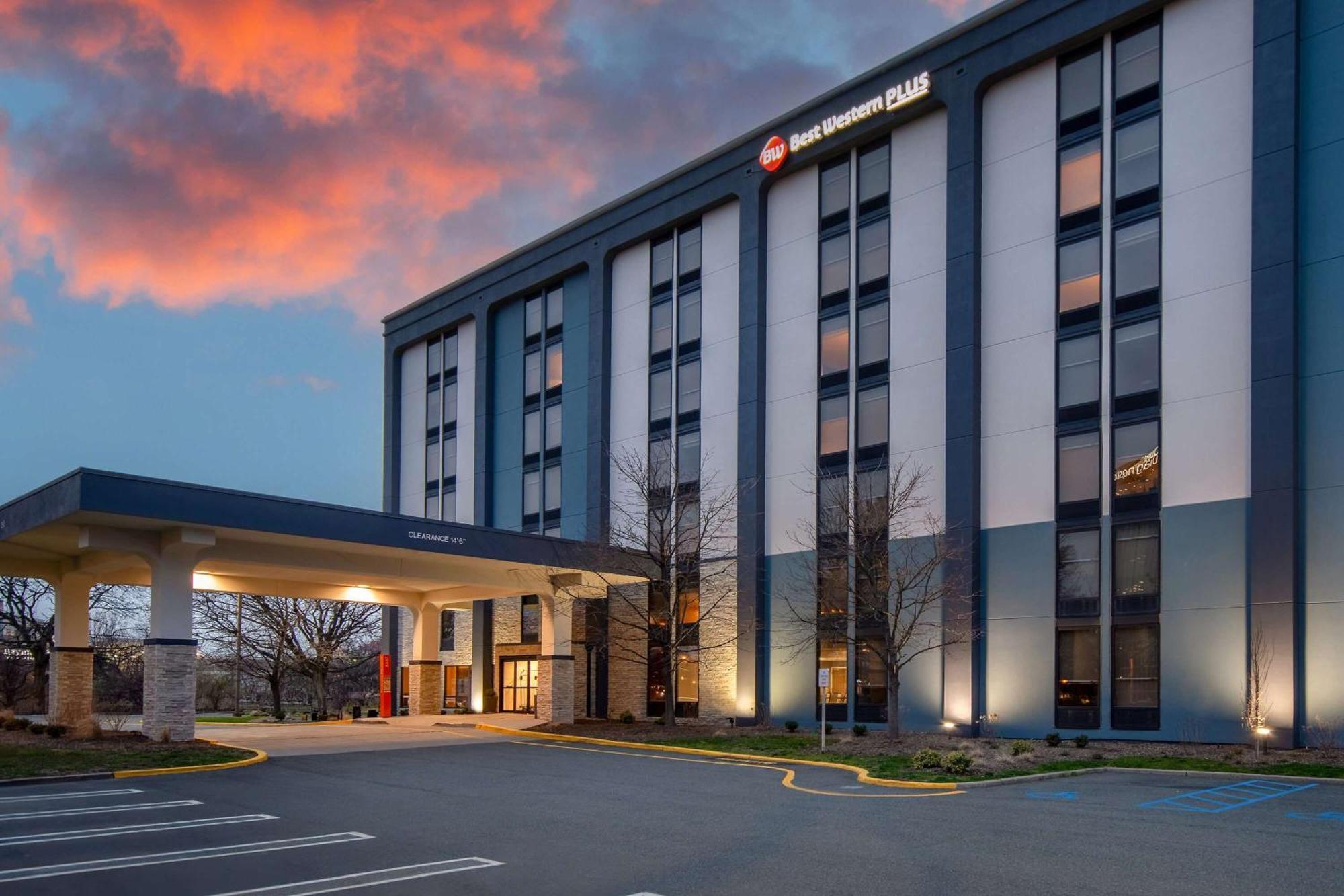 Best Western Plus Meadowlands Secaucus Esterno foto