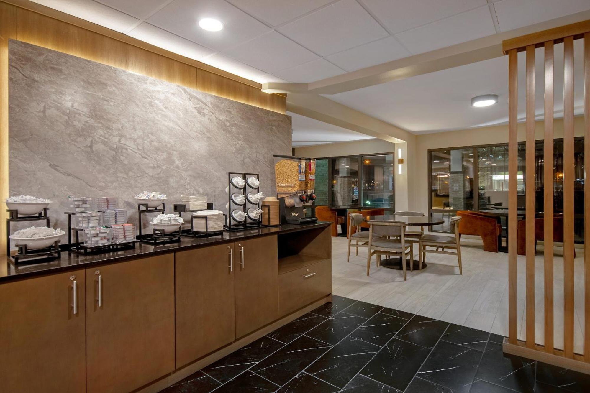 Best Western Plus Meadowlands Secaucus Esterno foto