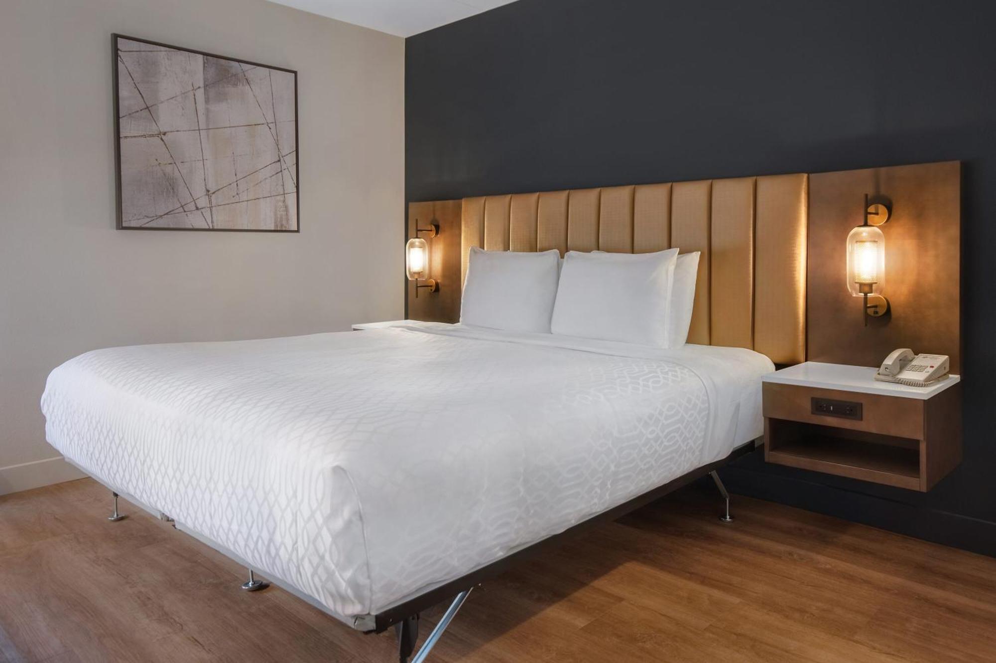 Best Western Plus Meadowlands Secaucus Esterno foto